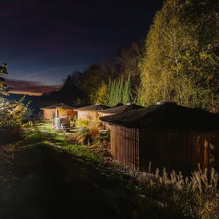 Glamp V Hluboké - Yurts and Wooden Houses Vsetín Exterior foto